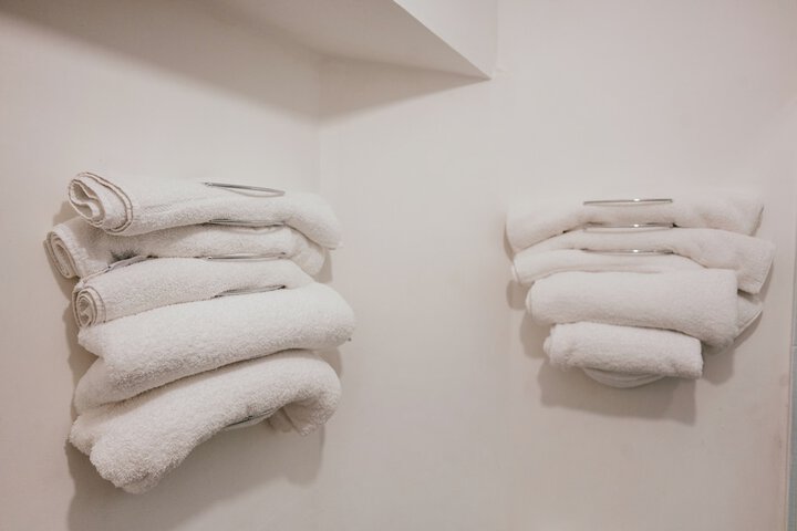 Room 11 of 19