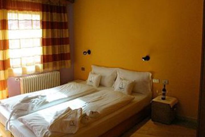 Room 17 of 45