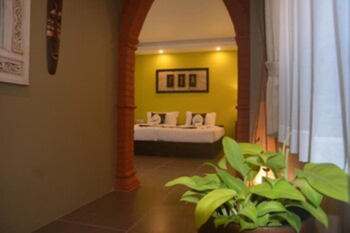 Room 21 of 32
