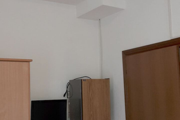 Room 15 of 30