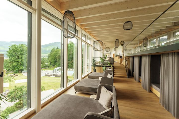 Spa 18 of 30