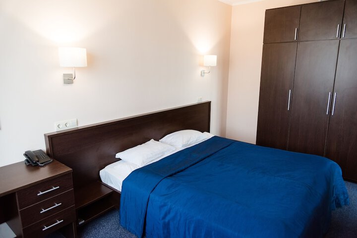 Room 4 of 54