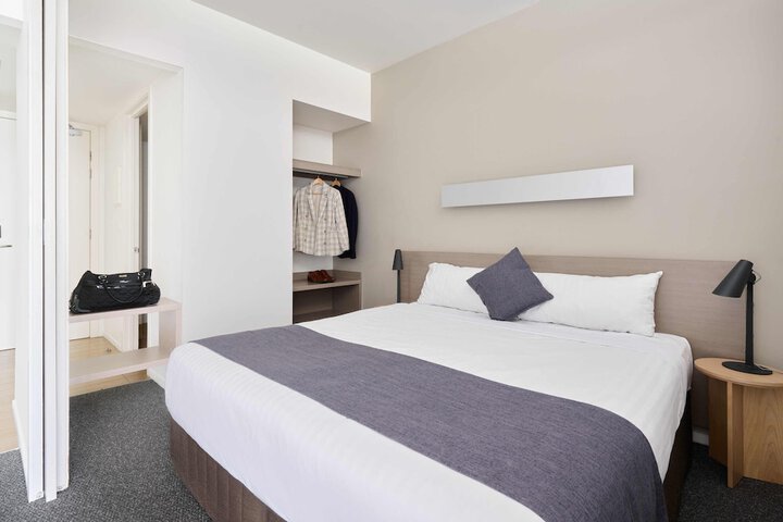 Room 5 of 25