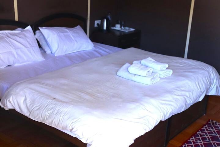 Room 2 of 12