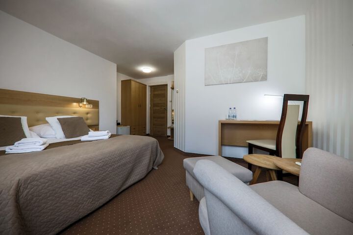 Room 16 of 67