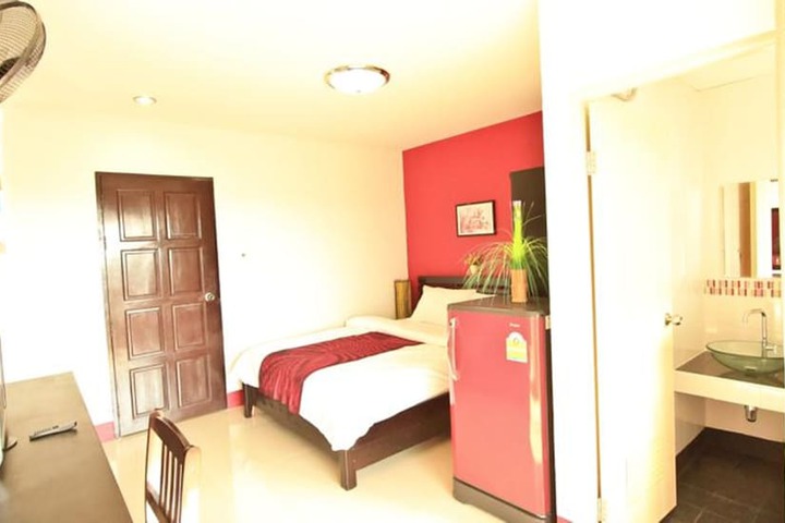 Room 11 of 41