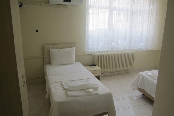 Room 17 of 29