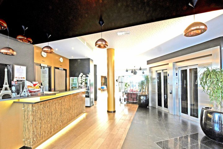 Lobby Entry