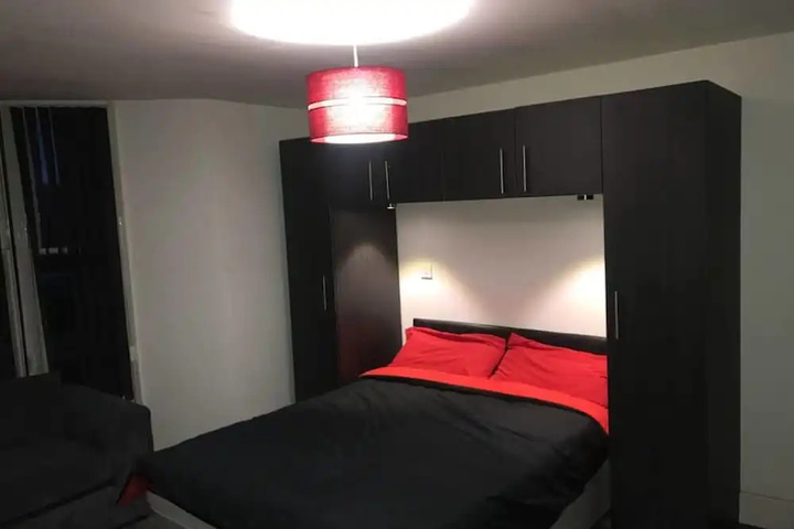 Room 2 of 16