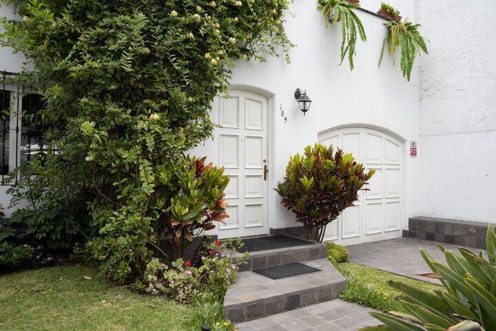 Lima 18 Boutique
