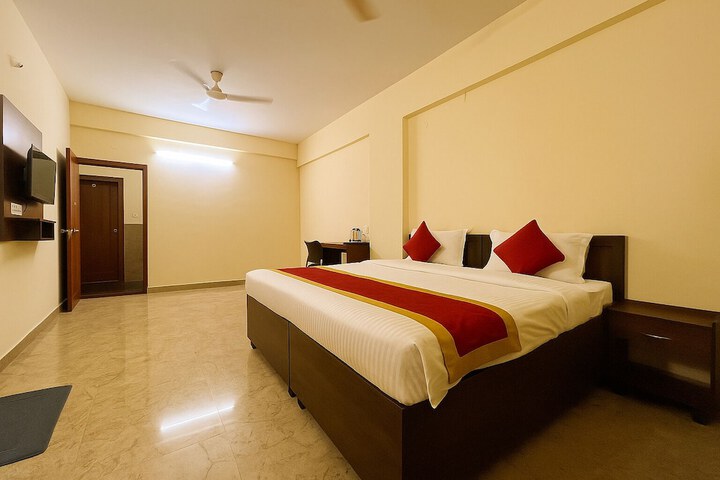 Room 32 of 63