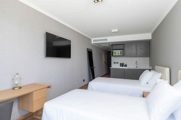 Room 12 of 51