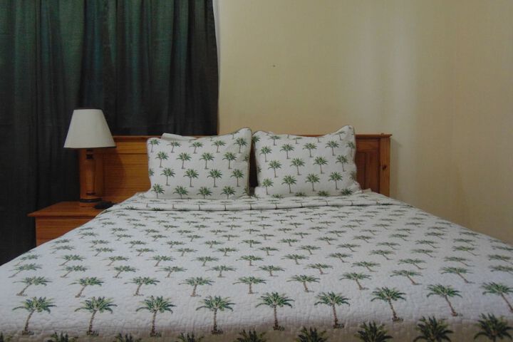 Room 98 of 193
