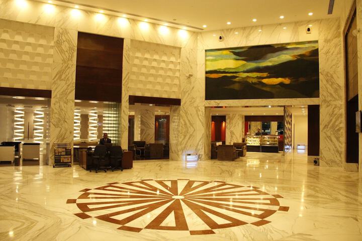 Guest Lobby