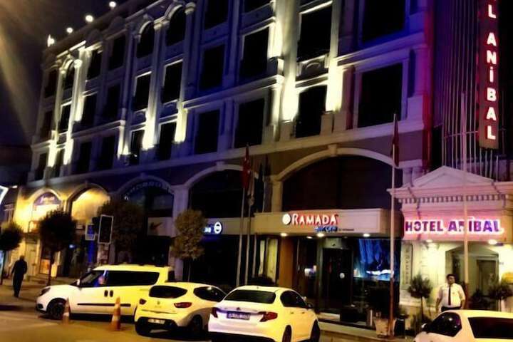 Hotel 31 of 33