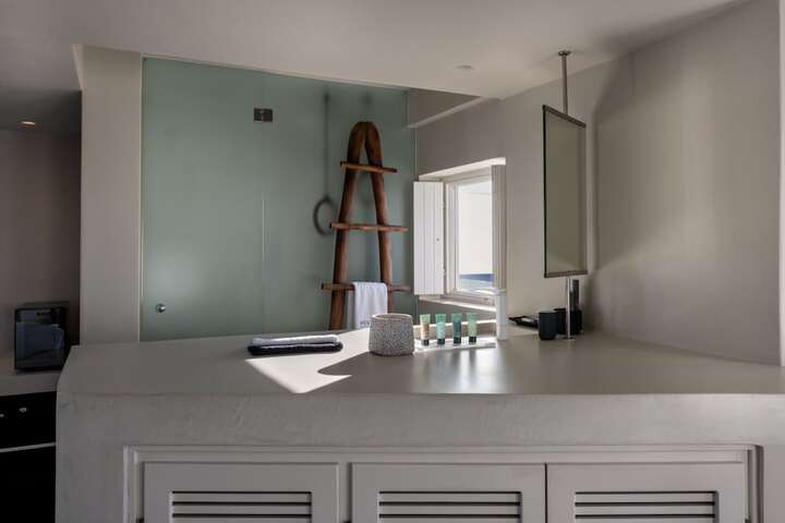 Room 123 of 181