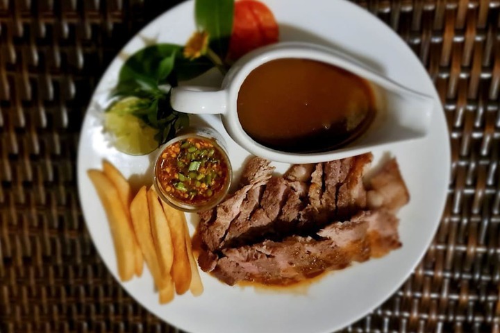 Dining 68 of 113