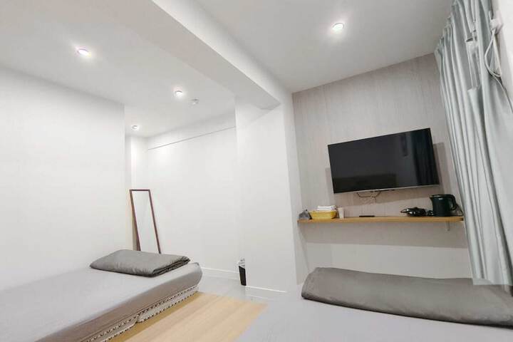 Room 17 of 55