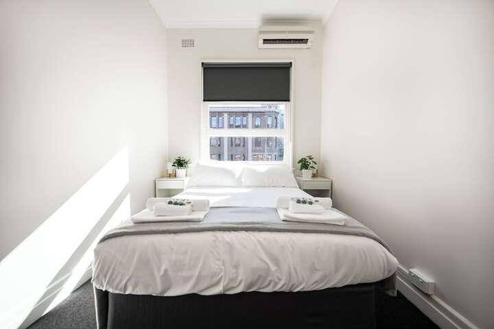 Room 4 of 22