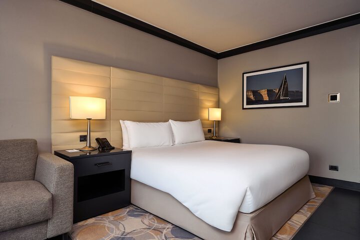 Room 52 of 267