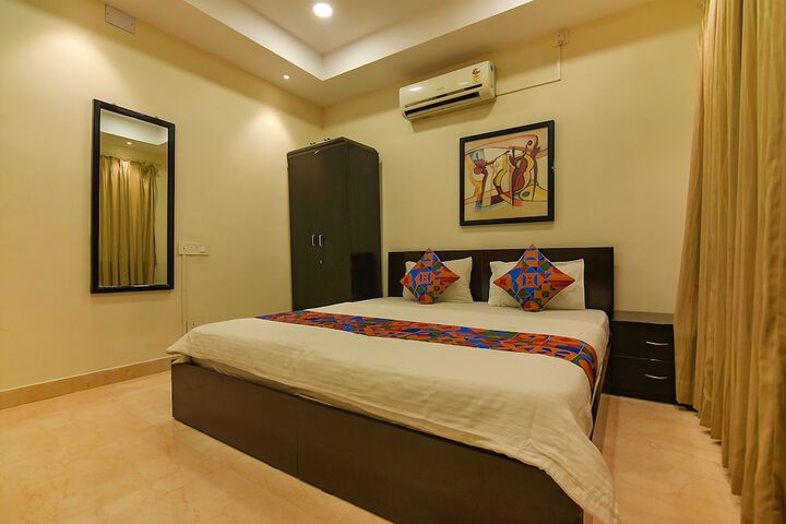 Room 15 of 27