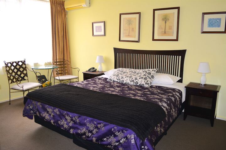 Room 7 of 37