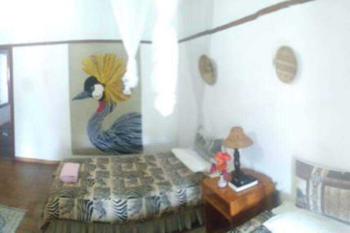 Room 5 of 110