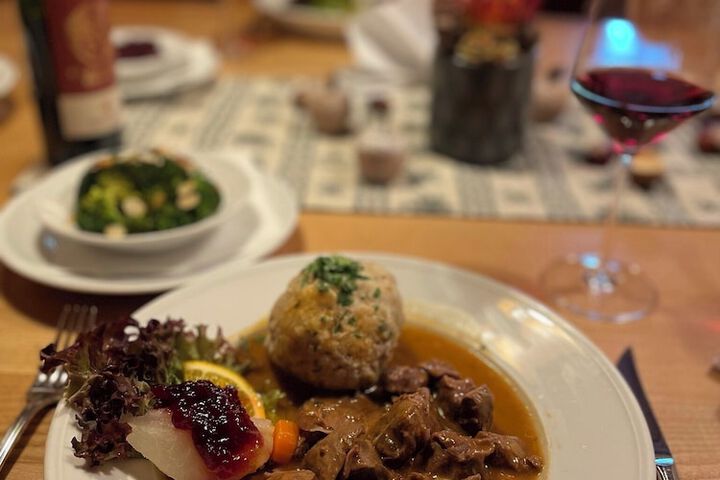 Dining 44 of 58