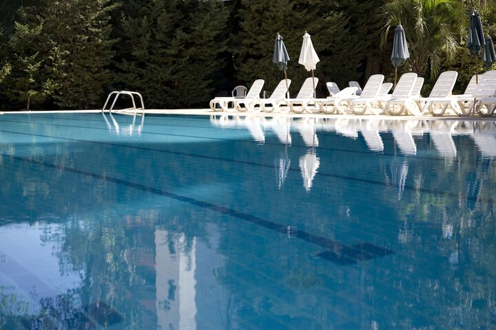 Hotel with Pool