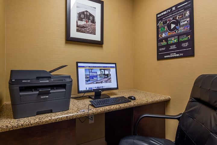 Business Center 37 of 37