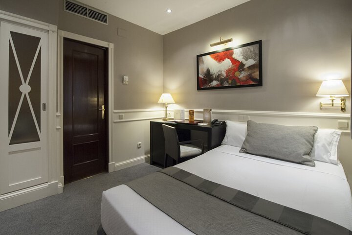 Room 6 of 55