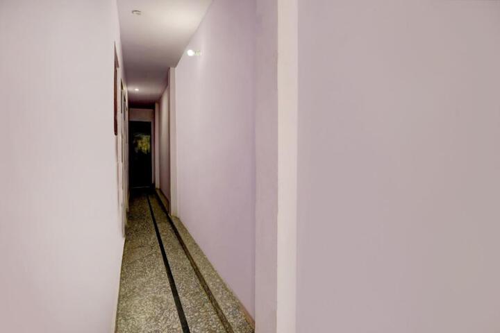 Hotel O Gayatri Palace