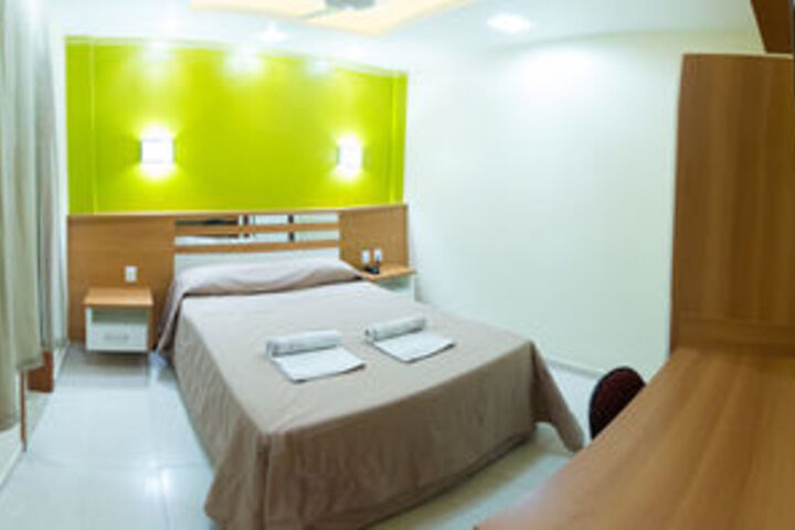 Room 16 of 78