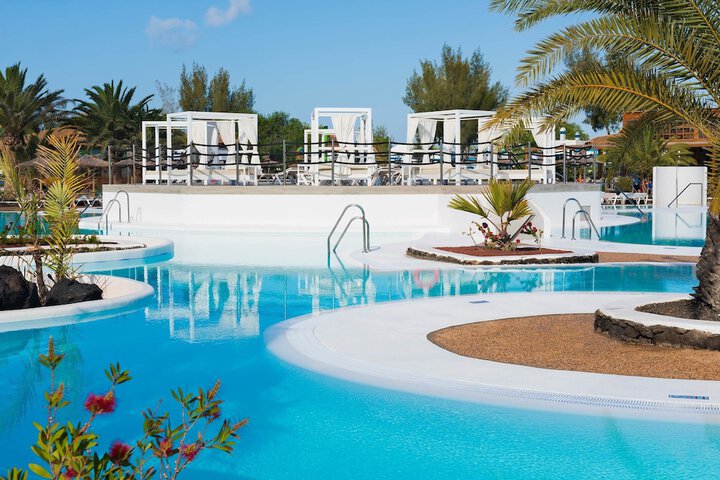 Pools & Facilities