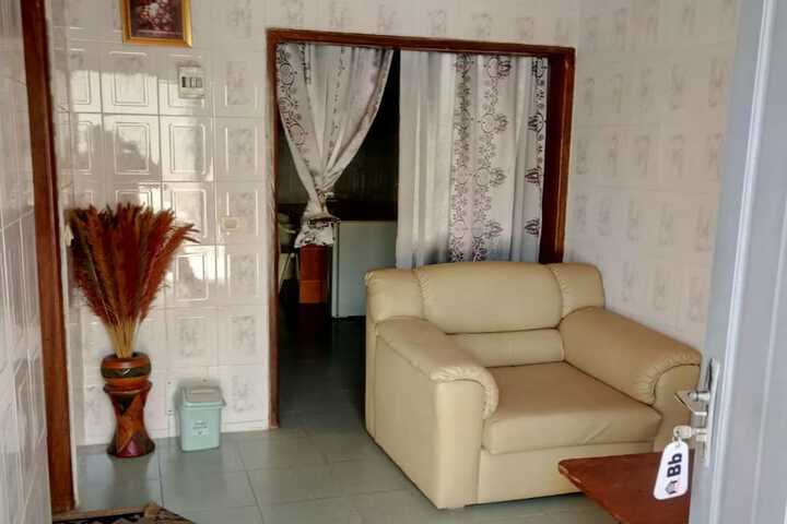 Room 5 of 25