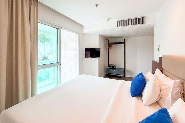 Room 25 of 105