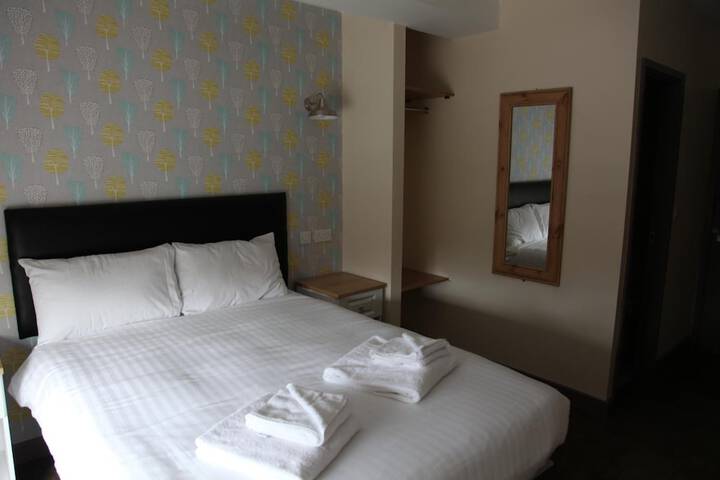 Room 7 of 47