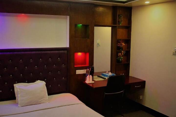 Room 4 of 29