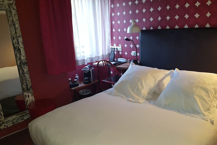 Room 22 of 80