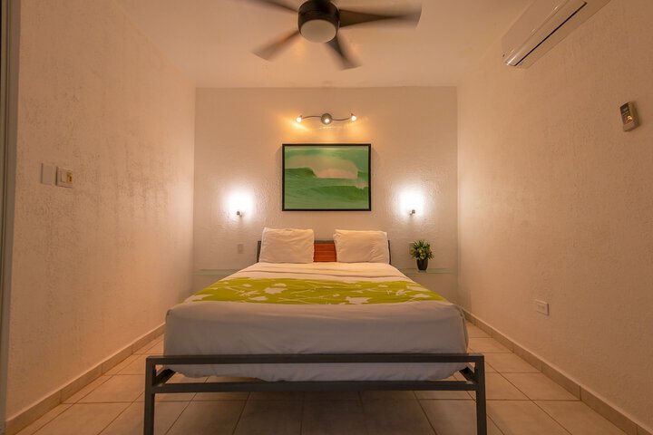 Room 27 of 181
