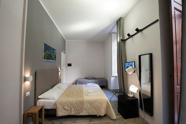 Room 174 of 309