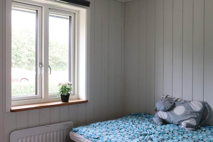 7 Person Holiday Home in Tvaaker