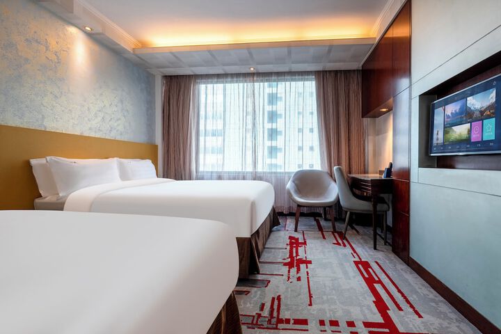 Room 53 of 103