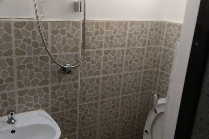 Room 80 of 126