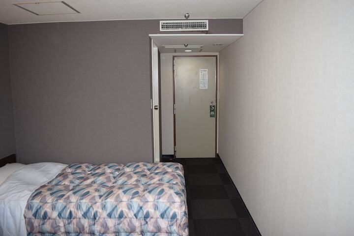 Room 16 of 81