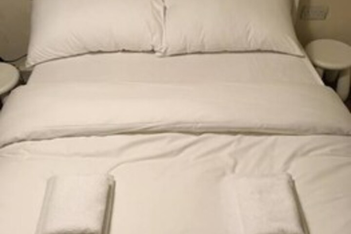 Room 15 of 15