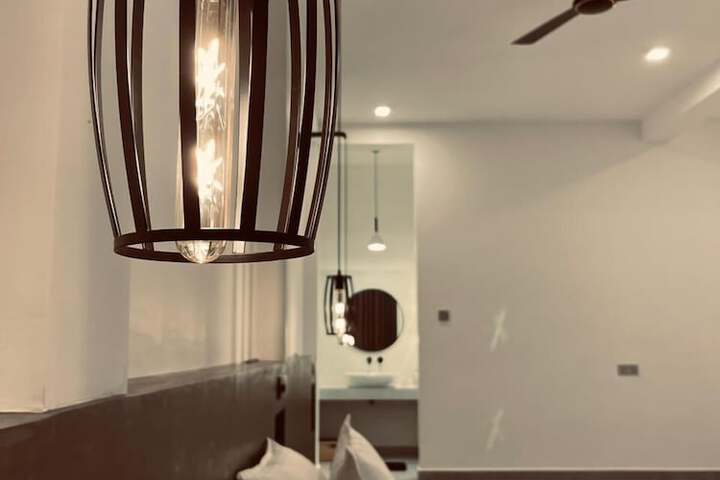 Room 9 of 29