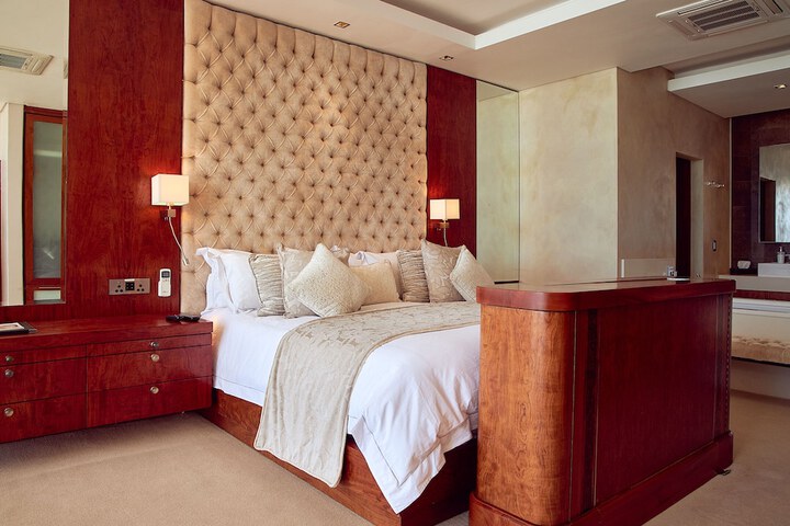 Room 7 of 191