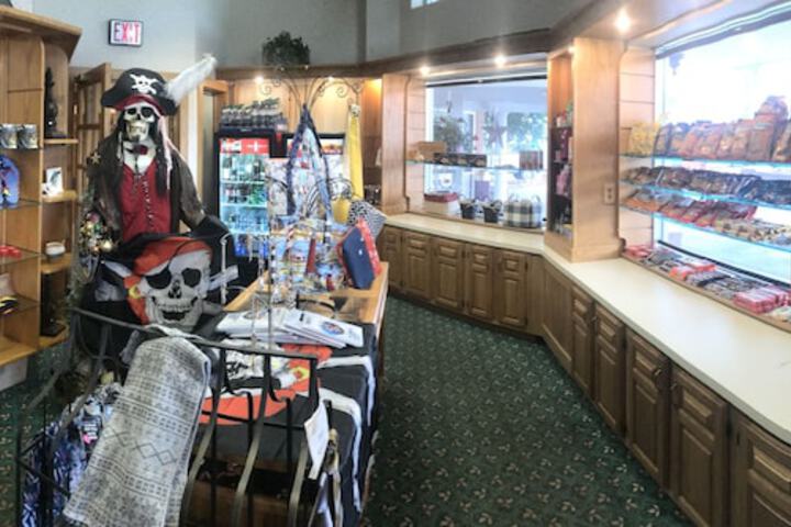 Gift Shop 51 of 65