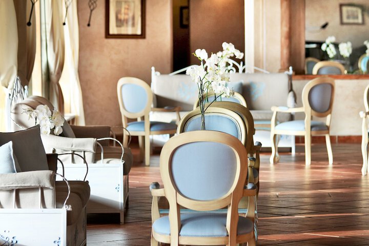 Guest Lobby